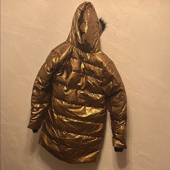 The North Face Metallic Bronze Puffer Jacket.  XL New with tags. - Picture 4 of 5